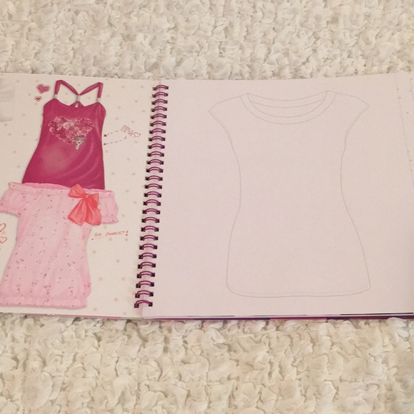 T-Shirt Designer Book Stickers & Stencil - Picture 6 of 12